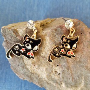 🐈‍⬛Kitty Earrings Black & Red - NWOT🐈‍⬛